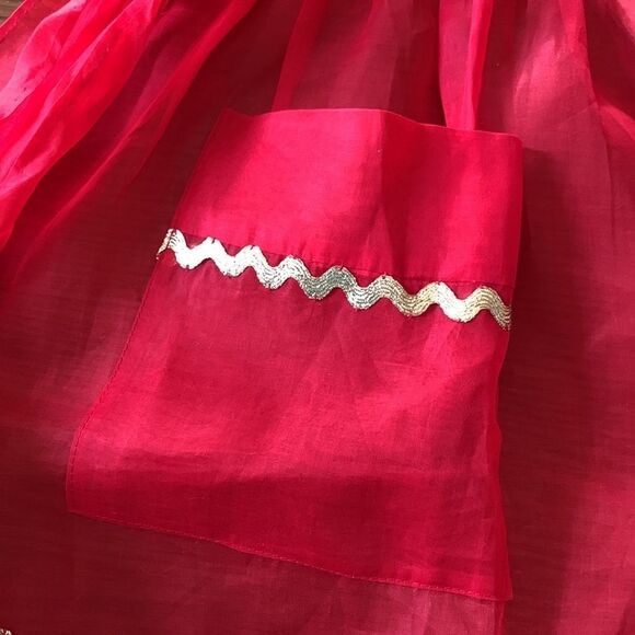 Vtg red semi sheer Christmas apron with gold rickrack - Picture 6 of 7